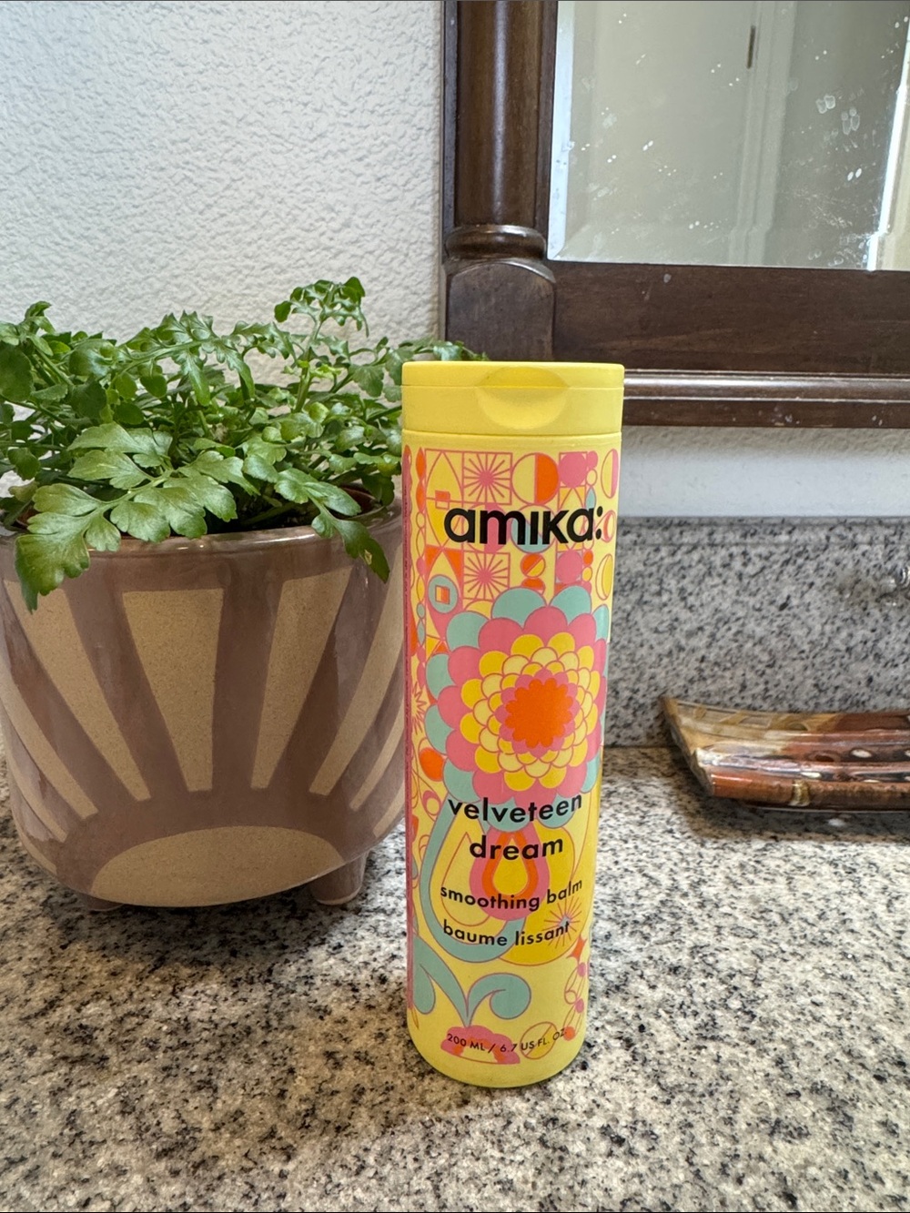 Amika Velveteen Dream Smoothing Balm